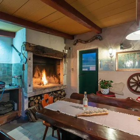 Apartmán In With Balcony, Air Conditioning, Wifi, Washing Machine 4928-10 Poreč