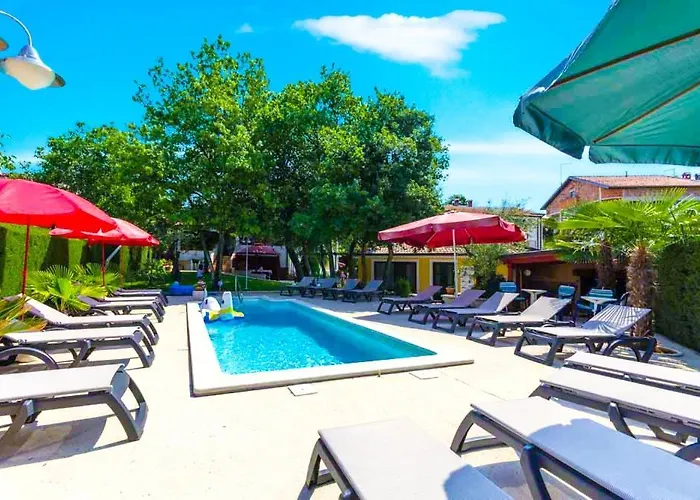 Apartmán In With Balcony, Air Conditioning, Wifi, Washing Machine 4928-10 *