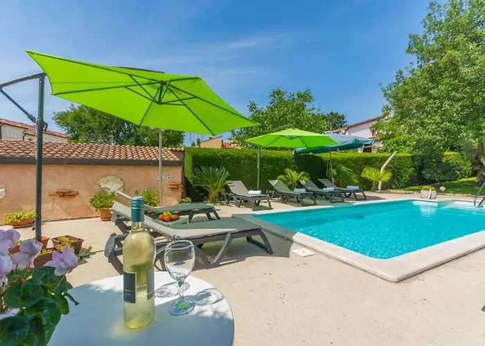 Apartmán In With Balcony, Air Conditioning, Wifi, Washing Machine 4928-10