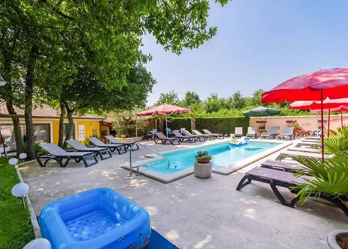 In With Balcony, Air Conditioning, Wifi, Washing Machine 4928-10 Poreč