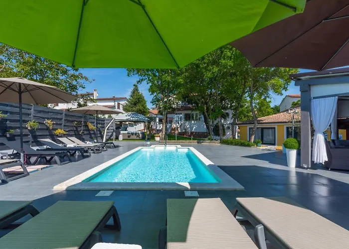 Apartmán In With Balcony, Air Conditioning, Wifi, Washing Machine 4928-10