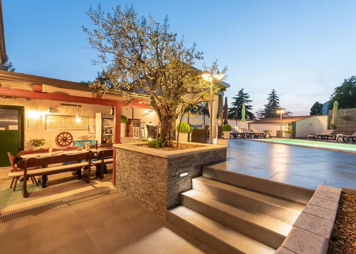 In With Balcony, Air Conditioning, Wifi, Washing Machine 4928-10 Apartmán *