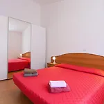 In With Balcony, Air Conditioning, Wifi, Washing Machine 4928-10 Appartement