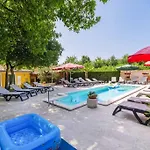 In With Balcony, Air Conditioning, Wifi, Washing Machine 4928-10 Poreč