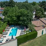 In With Balcony, Air Conditioning, Wifi, Washing Machine 4928-10 Apartamento