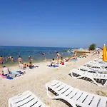 In With Balcony, Air Conditioning, Wifi, Washing Machine 4928-10 * Poreč