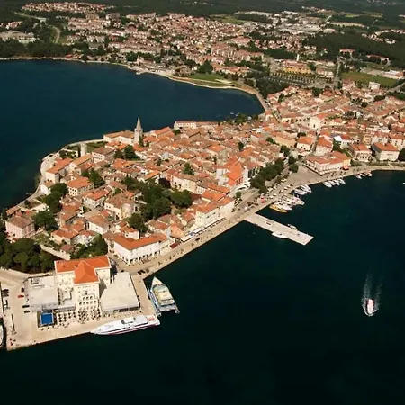 In With Balcony, Air Conditioning, Wifi, Washing Machine 4928-10 Poreč