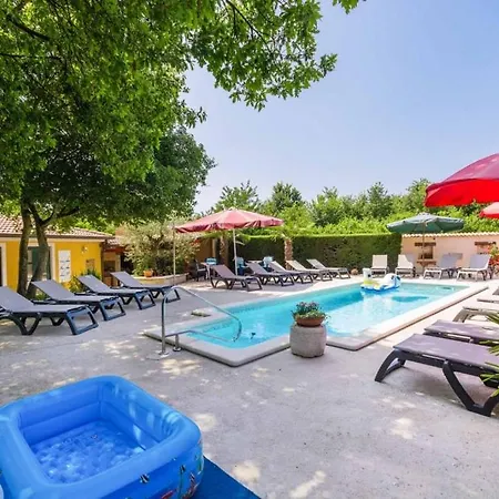 In With Balcony, Air Conditioning, Wifi, Washing Machine 4928-10 Πόρετς