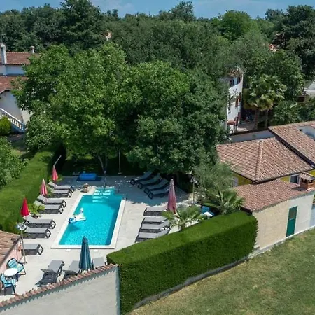 In With Balcony, Air Conditioning, Wifi, Washing Machine 4928-10 Apartment