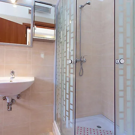In With Balcony, Air Conditioning, Wifi, Washing Machine 4928-10 Apartmán Poreč