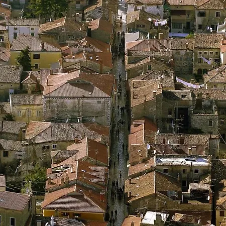 In With Balcony, Air Conditioning, Wifi, Washing Machine 4928-10 Poreč