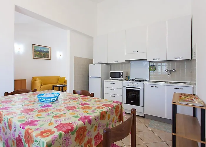 In With Balcony, Air Conditioning, Wifi, Washing Machine 4928-10 *