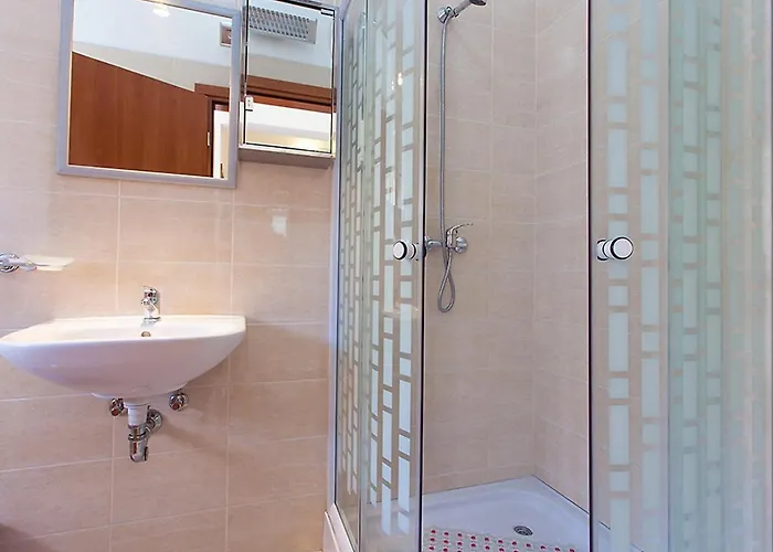 In With Balcony, Air Conditioning, Wifi, Washing Machine 4928-10 Апартаменты Пореч