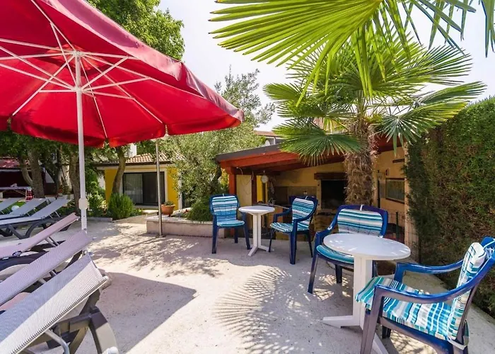 In With Balcony, Air Conditioning, Wifi, Washing Machine 4928-10