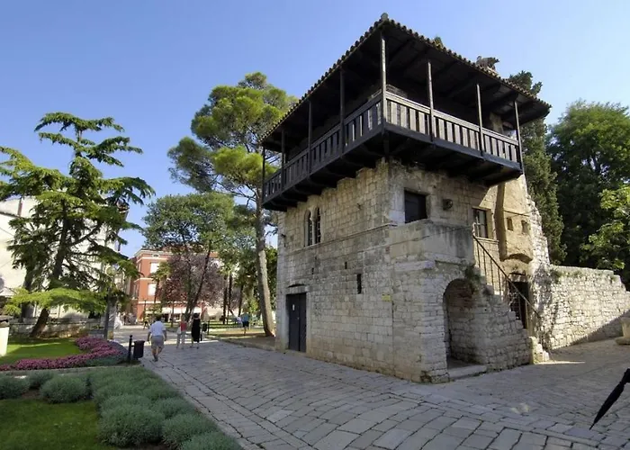 In With Balcony, Air Conditioning, Wifi, Washing Machine 4928-10 * Poreč